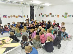 Expositie in Y2 van kleine mensen